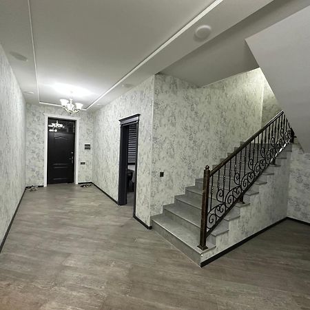 הוילה Flora Grand גאלבה מראה חיצוני תמונה