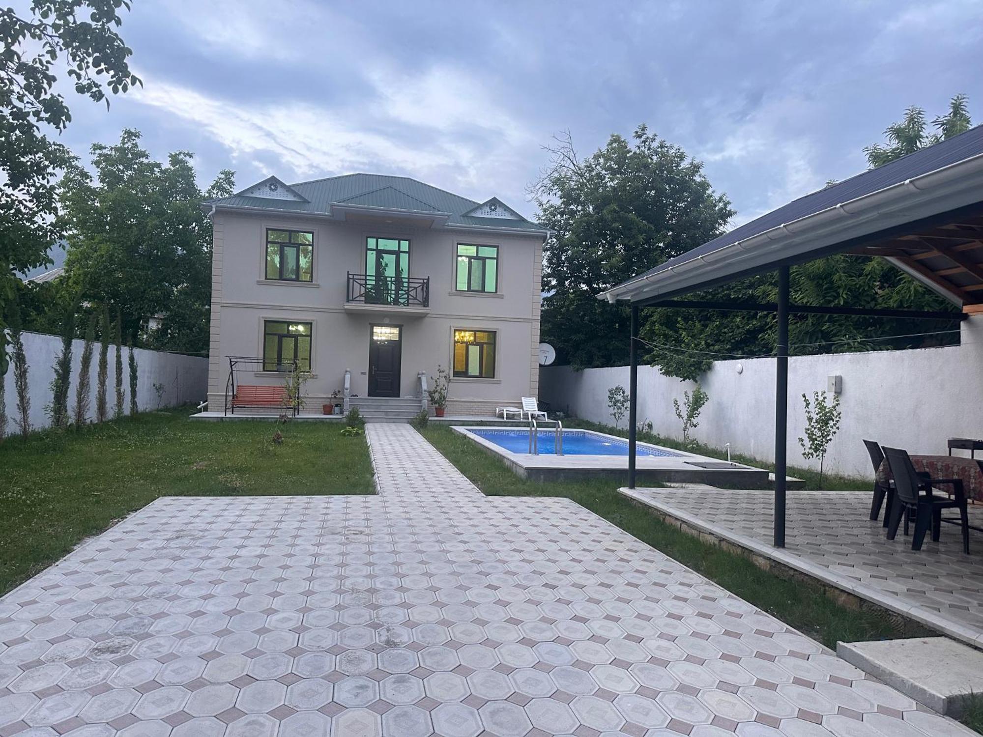 הוילה Flora Grand גאלבה מראה חיצוני תמונה
