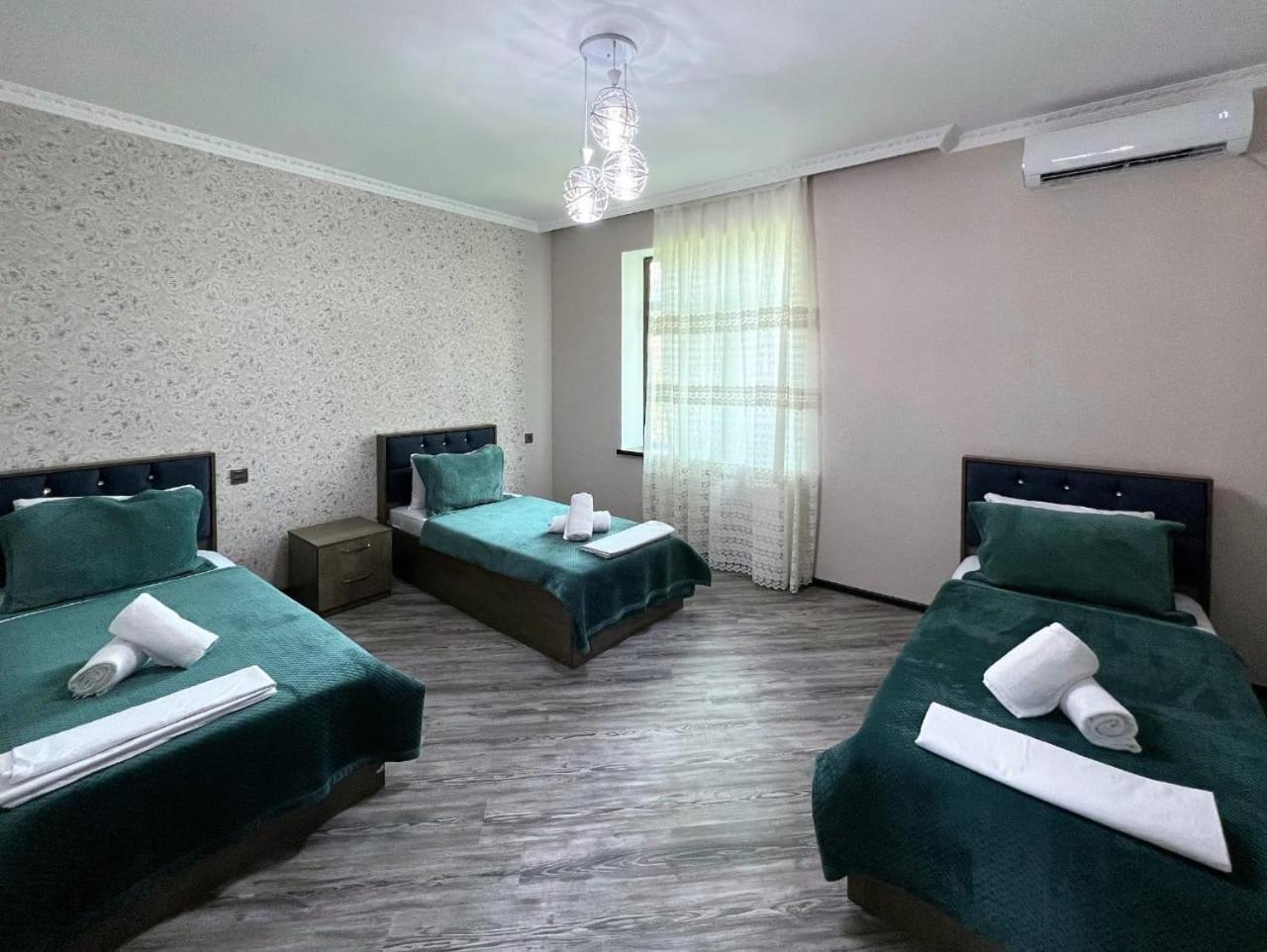 הוילה Flora Grand גאלבה מראה חיצוני תמונה